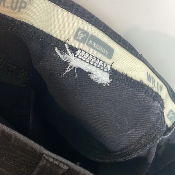 Freddy | Women’s Washed Black Denim Pants Size XS - Picture 7 of 7